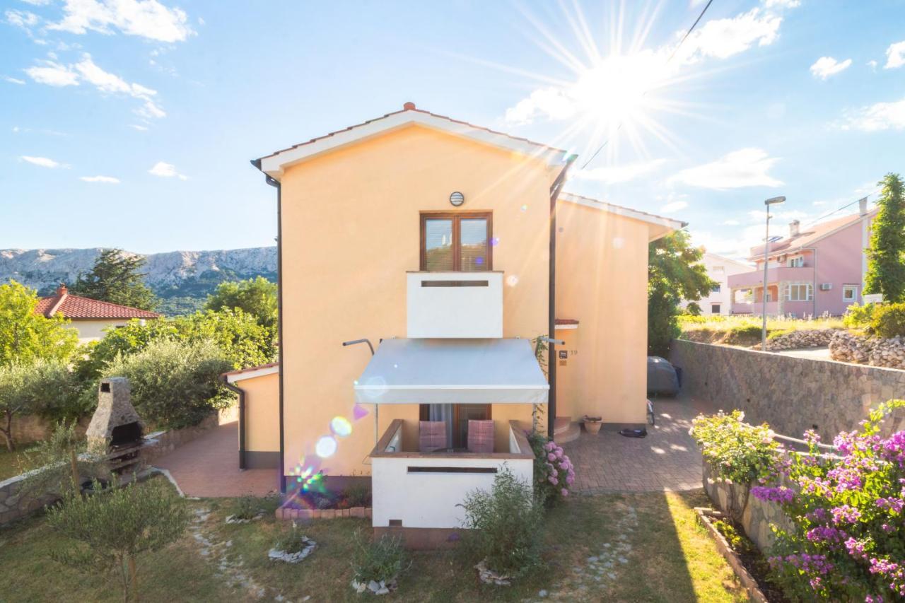 Apartments Dujmovic With Terrace Baška Exterior foto