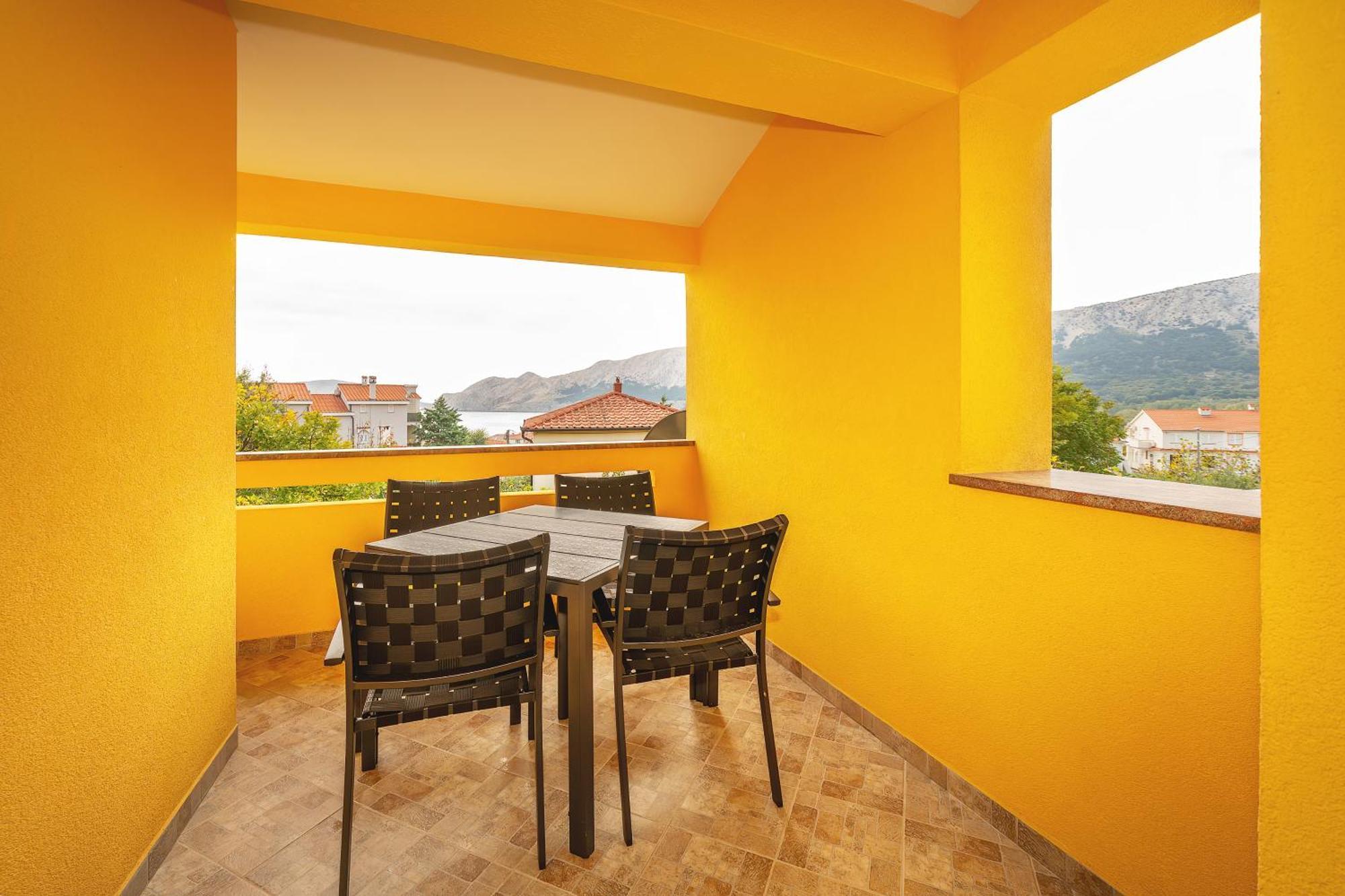 Apartments Dujmovic With Terrace Baška Exterior foto