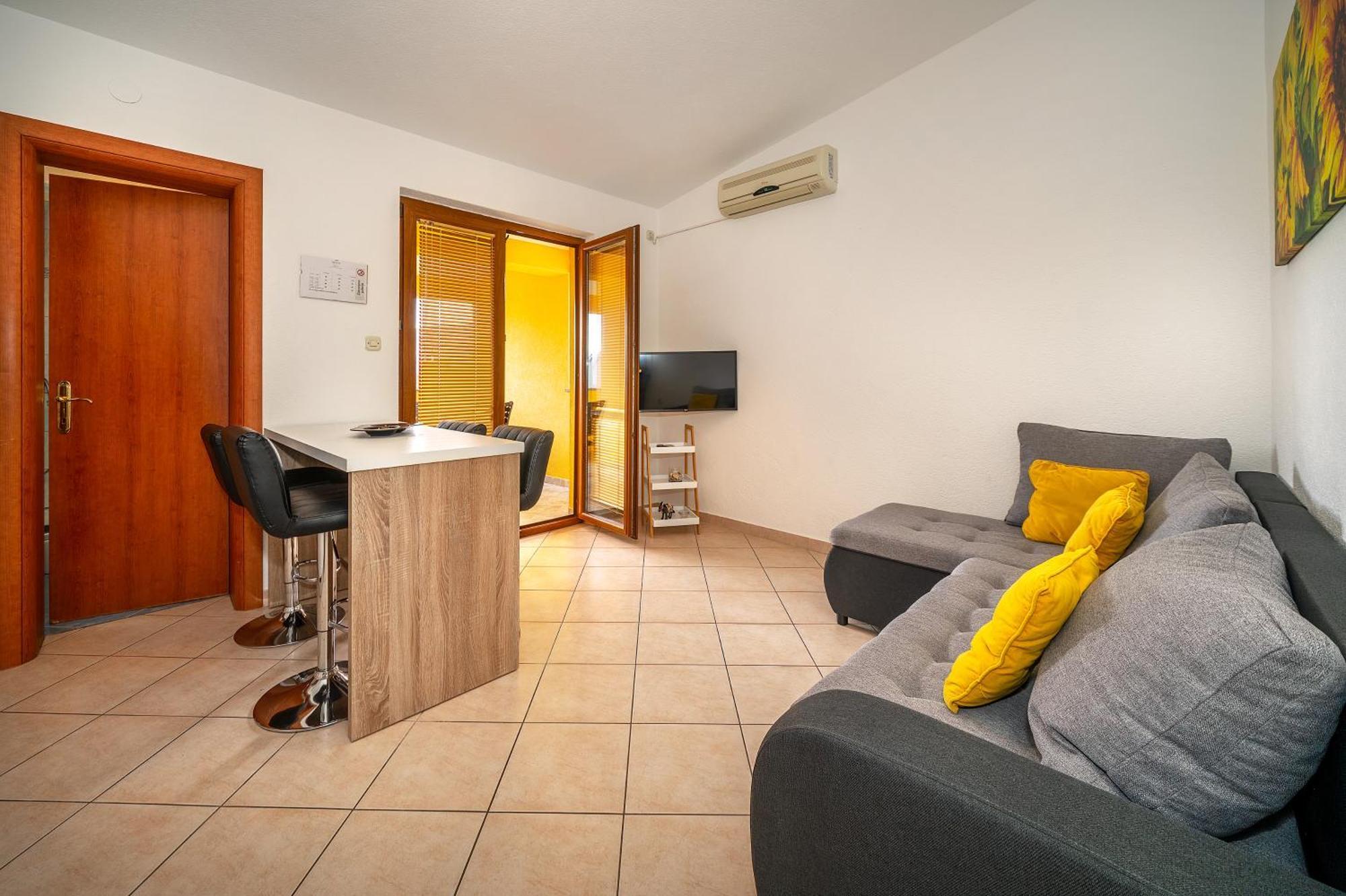 Apartments Dujmovic With Terrace Baška Exterior foto
